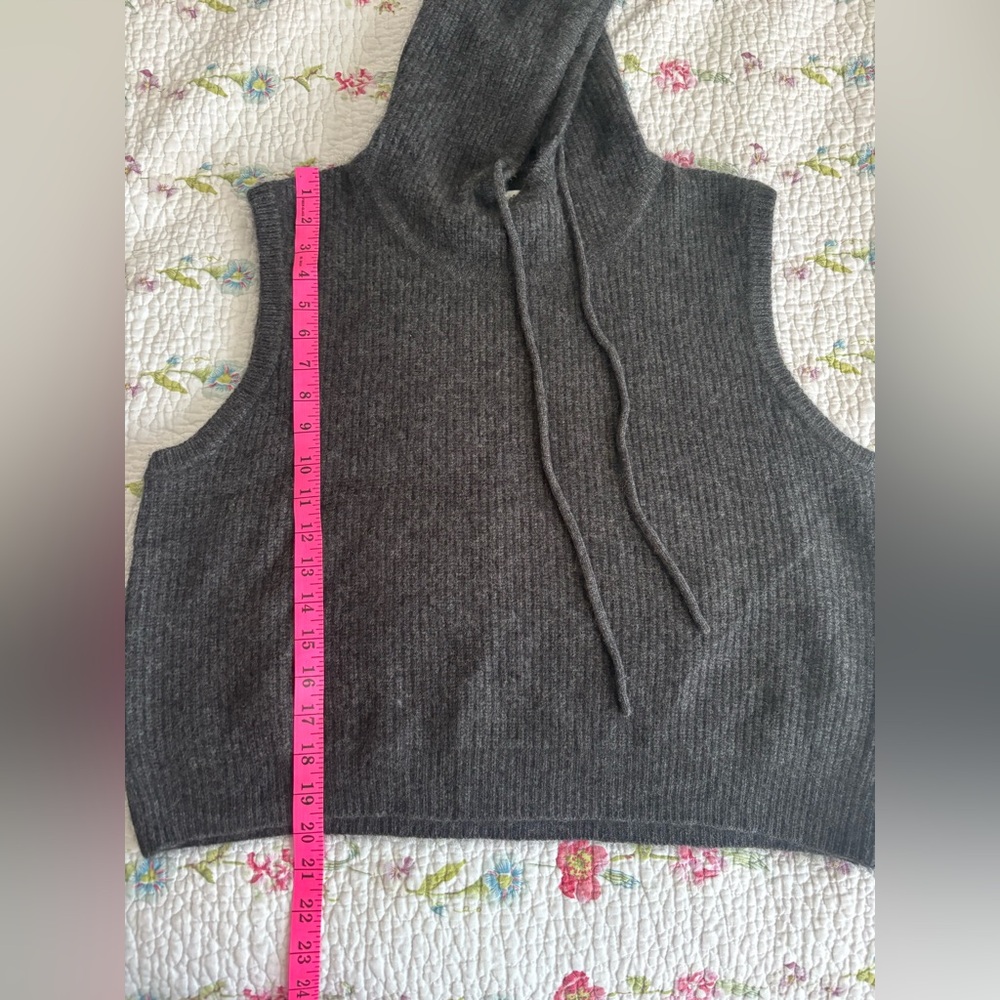 elpt Gray Hooded Women's Sweater Vest